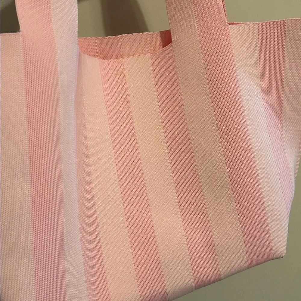 NWT Vivere Stripe Woven Tote Bag